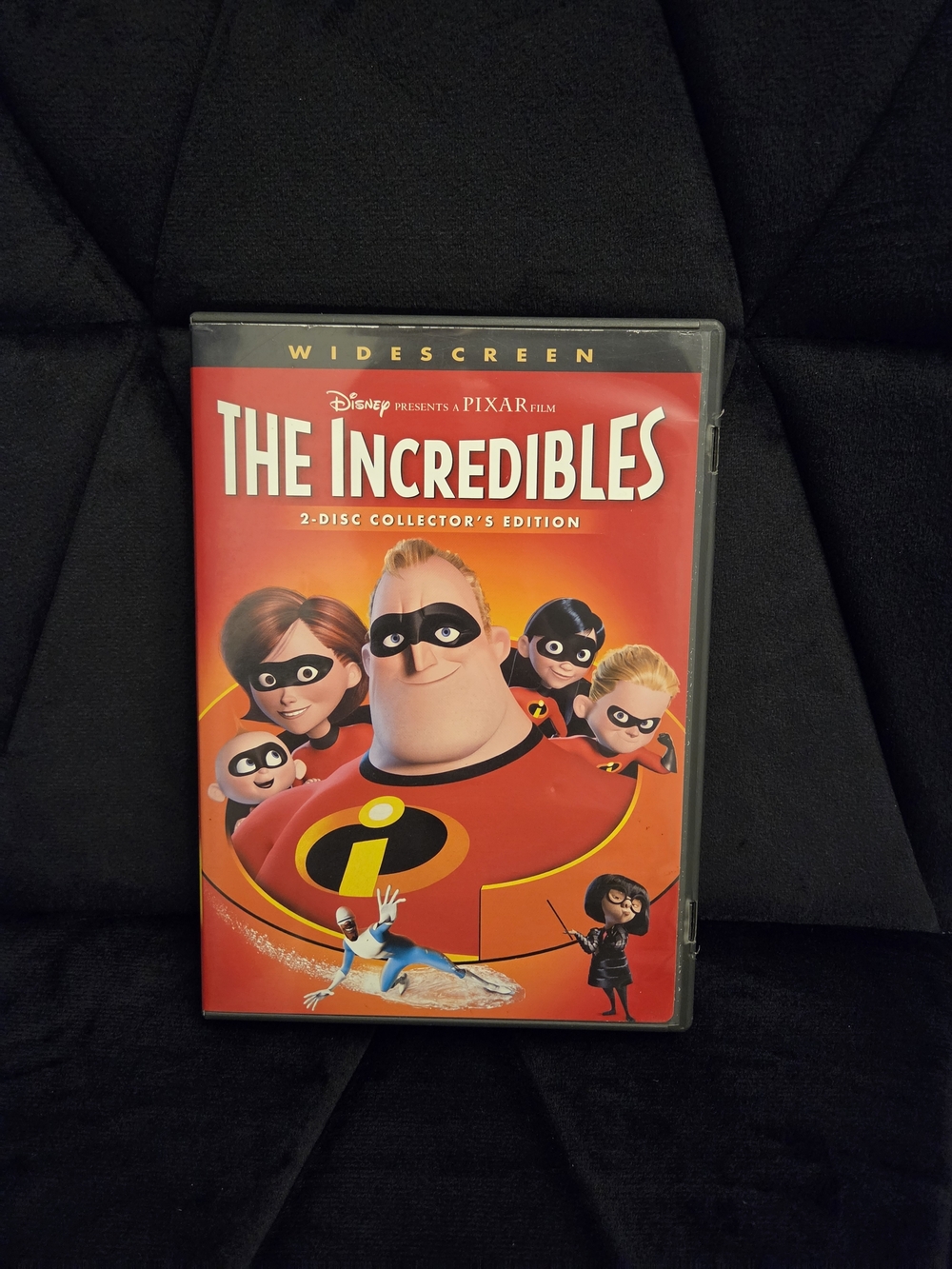 Disney Pixar The Incredibles 2-Disc Collector's Edition DVD
